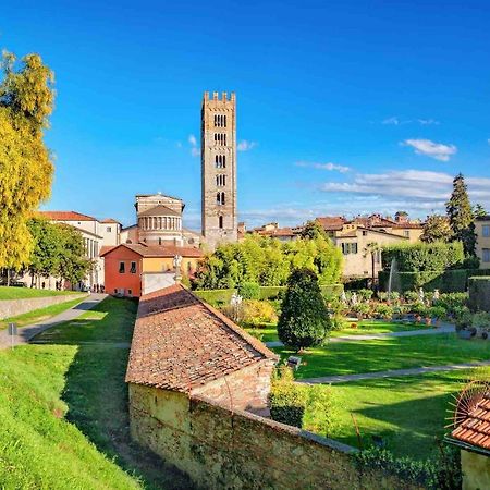 All'Interno Delle Mura Appartamento Con Wi-Fi E Netflix Lucca Buitenkant foto