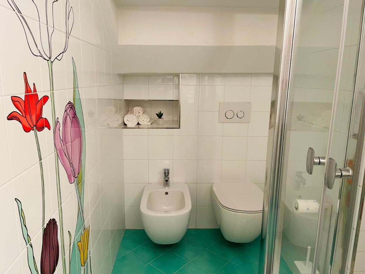 All'Interno Delle Mura Appartamento Con Wi-Fi E Netflix Lucca Buitenkant foto